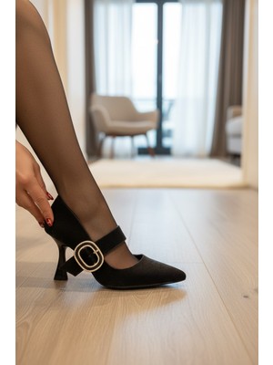Yazın Ayakkabıları Siyah Taşlı Toka Detaylı Kadeh Topuklu Abiye Ayakkabı