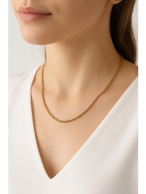 Normadia Şık Altın Renkli Çelik Zincir Kolye, Paslanmaz ve Zarif Tasarım