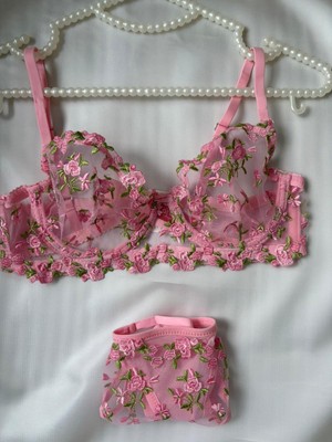 Pembe Çiçek Nakışlı Balenli Kapsız Sütyen Tanga Iç Çamaşır Takım