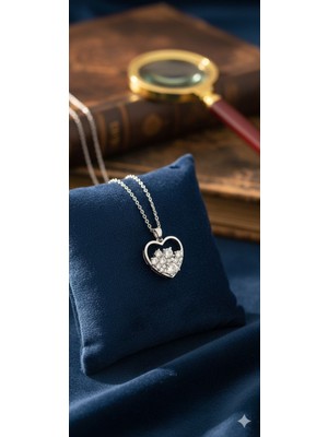 Shae Jewelry Zirkon Taşlı Özel Tasarım Kalp Kadın Kolye