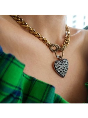 Normadia Parlak Zirkon Taşlı Kalp Charm Kolye, Şıklığınızı Tamamlar