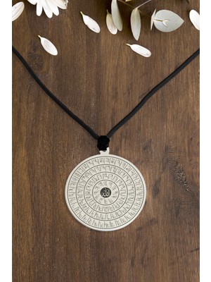 Normadia Şık Unisex Çelik Kolye, Zarif ve Dayanıklı Takı Seçeneği