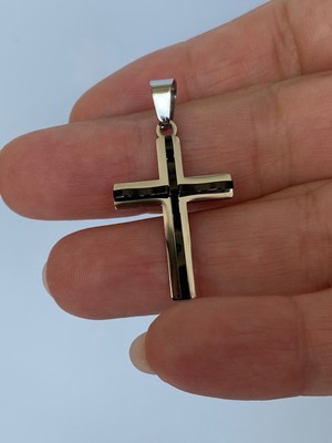 Normadia Paslanmaz Çelik Haç Modeli Iki Renkli Kolye Ucu