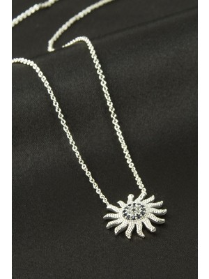 Nuveden Ieg™ Yıldız Zirkon Taşlı Kolye