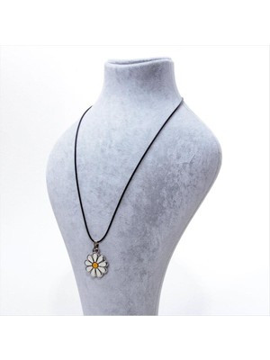 Nuveden Ieg™ Papatya Figrülü Kolye