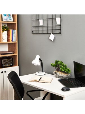 Şık Beyaz Masa Lambası, Modern ve Zarif Tasarım ile Şıklık Katın