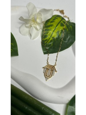 Normadia Şık ve Dayanıklı Paslanmaz Çelik Serenay Kolye, Zarif Tasarım ile Tarzınıza Işıltı Katıyor