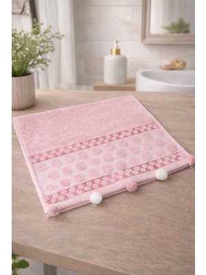 Onaltı Tekstil 30X50 cm Ponpon Detaylı Havlu 1 Adet