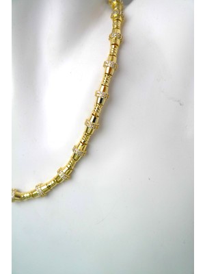 Normadia Parlak Taşlı 14K Altın Kaplama Kadın Kolye, Şık ve Zarif Takı