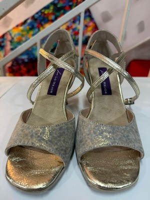 Gece Parıltısı Tango Dans ve Salon Ayakkabısı 8 cm 11 Pont Konik Model Kapalı Topuk