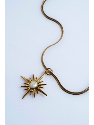 Normadia Parlak Çelik Kolye, Şık Takı, Modern Tasarım, Hediye Seçeneği