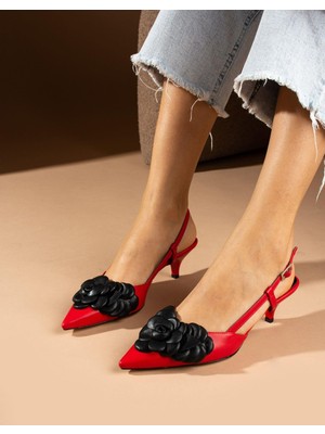 Emienza Lıfe Platin ve Vegan Deri Pino Topuk Çiçek Detaylı Topuklu Ayakkabı