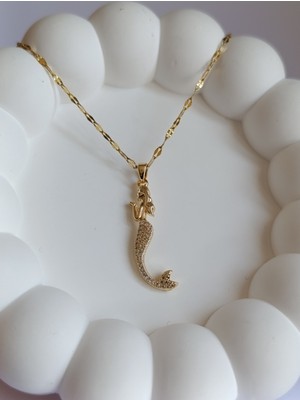 Normadia Deniz Kızı Figürlü 14K Altın Kaplama Çelik Kolye, Şıklığın Temsilcisi