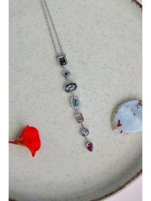 Normadia Şık Çelik Baget Taşlı Y Yüzük, Zarif ve Modern Tasarım