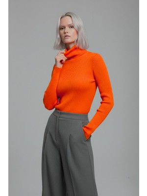 Evolaria Kadın Turuncu Tam Boğazlı Fitilli Triko Kazak - Yumuşak Dokulu Esnek Örme Bluz