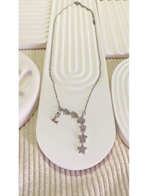 Normadia Kayan Yıldız Tasarımlı Çelik L Harfli Şık Kolye