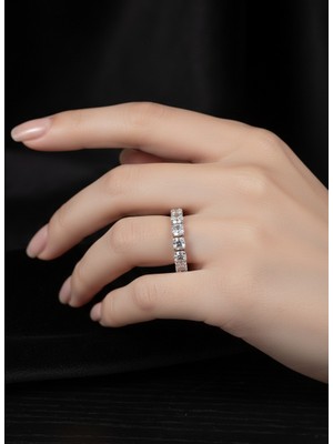 Keskin Gümüş 925 Ayar Gümüş Tam Tur Ayarlı Zirkon Işıltılı Taşlı Lastikli Kadın Yüzük Doğum Günü Hediye