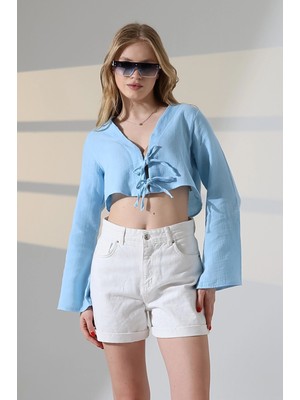 Hazelin Kadın Buz Mavi Önden Bağlamalı Müslin Kumaş Crop Bluz HZL25S-DSB104071