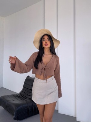 Hazelin Kadın Camel Önden Bağlamalı Müslin Kumaş Crop Bluz  HZL25S-DSB104071