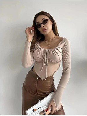 Hazelin Kadın Bej Asimetrik Kesim Önü Bağlamalı Crop Tül Bluz HZL24S-ZK12281