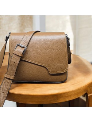 Valentina Victoria Valvic Hakikideri Postacı Kadın