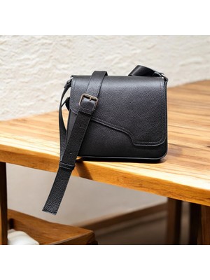 Valentina Victoria Valvic Hakikideri Postacı Kadın