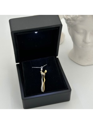 Normadia Işıklı Çift Gümüş Kolye Kutusunda, Zarif ve Şık Tasarım