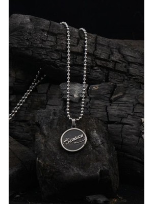 Normadia Şık Çelik Kolye - Atatürk Imzalı Yuvarlak Tasarım, Sevgiliye ve Arkadaşlara