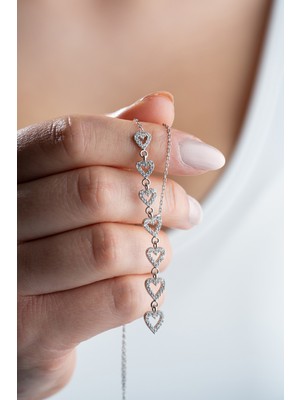 Normadia 925 Ayar Gümüş Rodyum Kaplama Yedi Kalpli Zarif Kolye