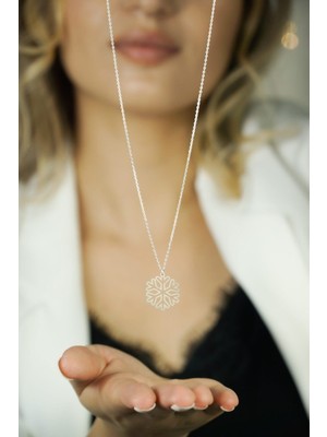 Normadia 925 Ayar Gümüş Kartanesi Figürlü Zarif Kolye