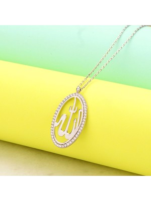 Normadia 925 Ayar Gümüş Beyaz Oval Allah Yazılı Kolye, Şık ve Anlamlı Tasarım