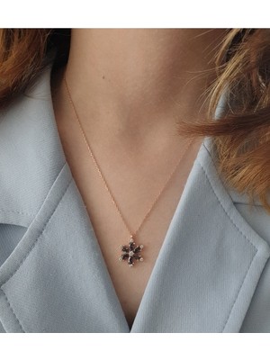 Normadia Zultanit Taşlı Lotus Çiçek Tasarımlı Gümüş Kadın Kolye