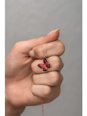 Normadia 925 Ayar Gümüş Mineli Kırmızı Kelebek Kolye, Şık ve Zarif Tasarım