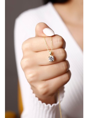 Normadia Şık 7mm Tek Taş Gümüş Kolye, Zarif ve Işıltılı Tasarım