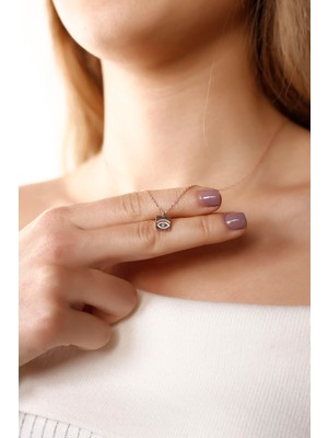 Normadia Rose Kare Firuze Gümüş Kolye, Zarif ve Şık Takı Seçeneği