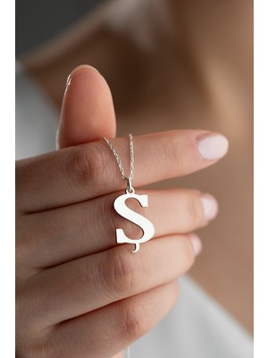 Normadia 925 Ayar Gümüş Ş Harf Kolye, Şık ve Zarif Tasarım