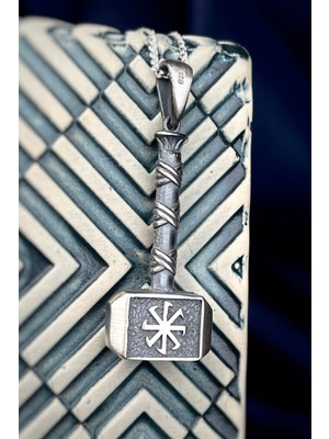 Normadia 925 Ayar Gümüş Savaş Çekici Figürlü Erkek Kolye