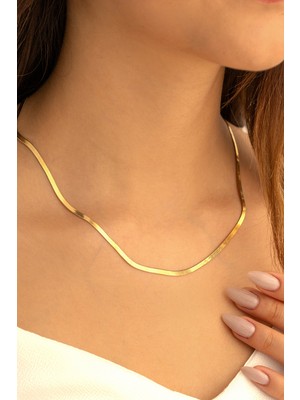 Normadia Şık Yassı 18 Ayar Altın Kaplama Kadın Gümüş Kolye