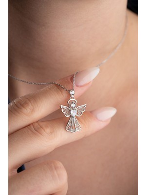 Normadia 925 Ayar Gümüş Kalp Tektaş Melek Kolye, Zarif ve Şık Tasarım