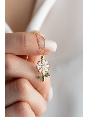 Normadia 925 Ayar Gümüş Beyaz Zirkon Çiçek Kolye, Zarif ve Şık Takı Hediye