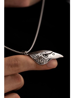 Normadia Şık Erkek Çelik Kolye, Kartal Başı Detaylı, Modern Takı Tasarımı