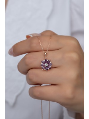 Normadia 925 Ayar Gümüş Mor Taşlı Lotus Çiçek Kolye, Zarif ve Şık Takı