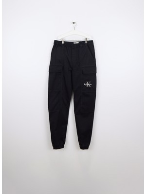 Calvin Klein Lastikli Bel Lastikli Paça Siyah Erkek Çocuk Kargo Pantolon IB0IB02597BEH