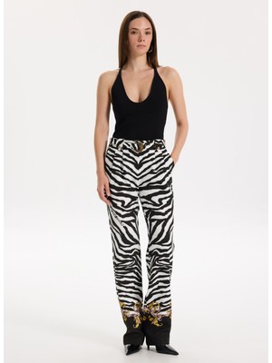 Versace Jeans Couture Yüksek Bel Standart Siyah - Beyaz Kadın Pantolon 78HAA1P1