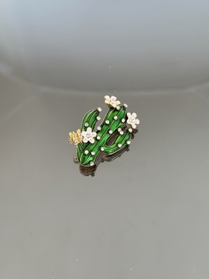 Lüx Wood Wood ve Erşah – Altın Renkli Figürlü Broş Koleksiyonu (Taç, Burç ve Daha Fazlası) Model 16