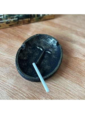 Şık Seramik Küllük, Modern ve Işlevsel Kül Tablası