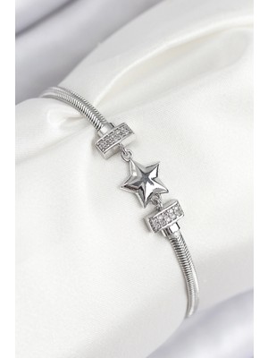 Najmaddin Pirinç Zirkon Taşlı Yonca Model Gümüş Renk Kadın Bileklik