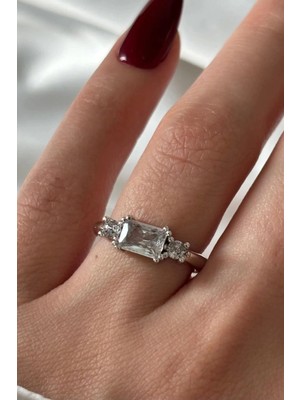 UltraMint Şık Vintage Tasarımlı 3 Taşlı Kadın Yüzük