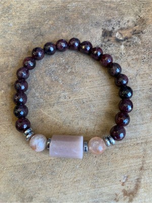 UltraMint Kırmızı Garnet ve Güneş Taşı Doğal Taş Bileklik, Şıklık ve Enerji
