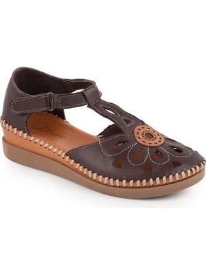 Libero L069.702 Hakiki Deri Çiçekli T-Bant Konforlu Kadın Sandalet